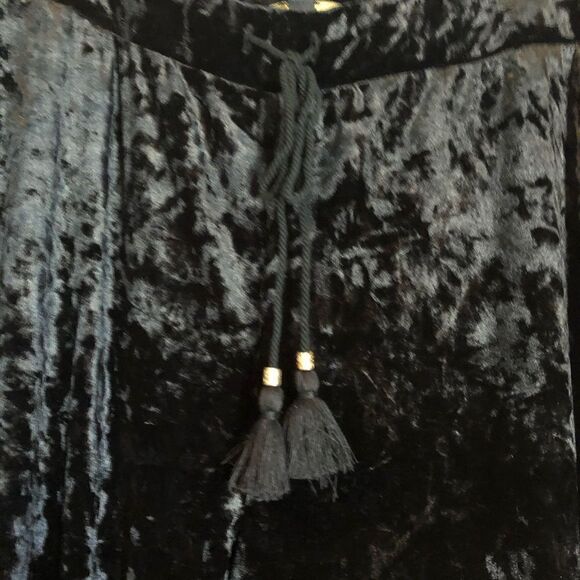 NWT! Melissa Paige black velour pants - Picture 3 of 10